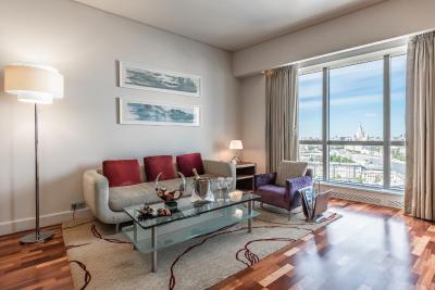 سوئیس اوتل کراسنای هولمی