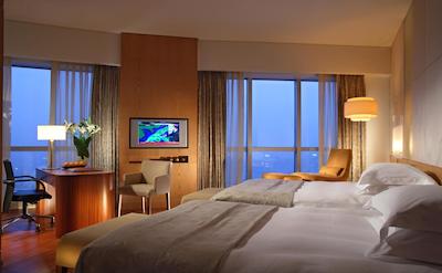 سوئیس اوتل کراسنای هولمی