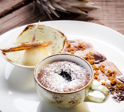 سوئیس اوتل کراسنای هولمی