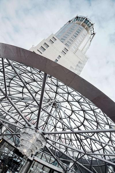 سوئیس اوتل کراسنای هولمی