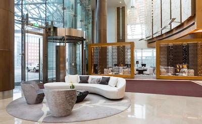 سوئیس اوتل کراسنای هولمی