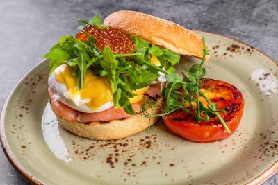 سوئیس اوتل کراسنای هولمی