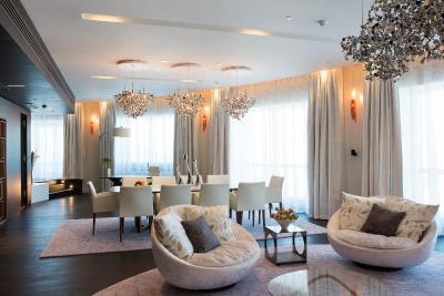 سوئیس اوتل کراسنای هولمی