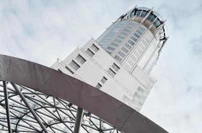 سوئیس اوتل کراسنای هولمی