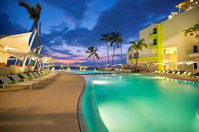 هیلتون پورتو والارتا ریزرت