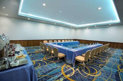 هیلتون پورتو والارتا ریزرت