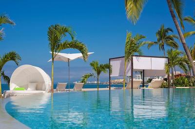 هیلتون پورتو والارتا ریزرت