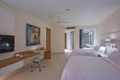 هیلتون پورتو والارتا ریزرت