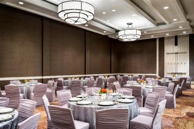 د وستین ترنتو آیرپرت