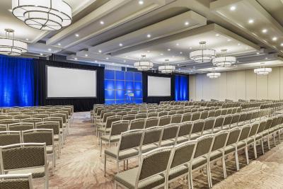 د وستین ترنتو آیرپرت