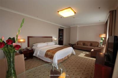 اینر مونگلیا گرند