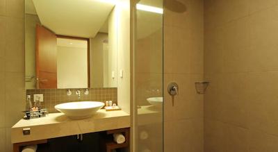 ادهی جا سانست هتل