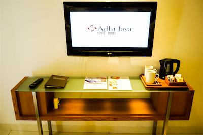 ادهی جا سانست هتل