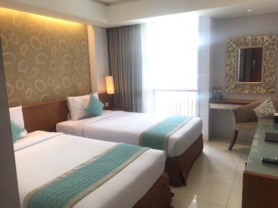 ادهی جا سانست هتل