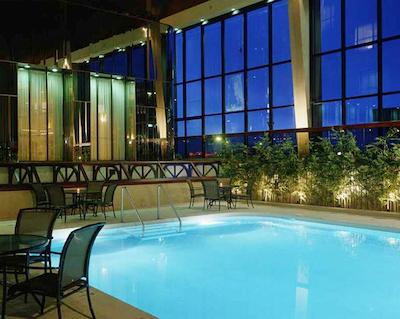 دلتا هتل کالگاری آیرپرت این-ترمینال