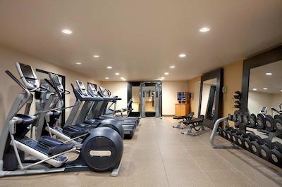 دوبلتری بای هیلتون هتل اسالت لاک سیتی آیرپرت