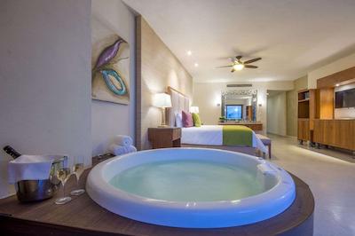 آلمار ریزرت لوکسوری لگبت بیچ فرنت اکسپرینس