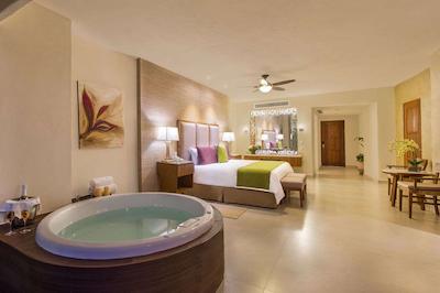 آلمار ریزرت لوکسوری لگبت بیچ فرنت اکسپرینس