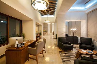 آلمار ریزرت لوکسوری لگبت بیچ فرنت اکسپرینس