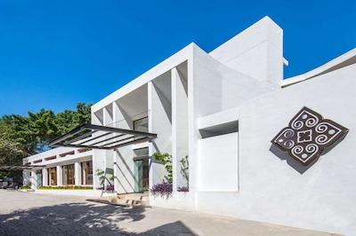 آلمار ریزرت لوکسوری لگبت بیچ فرنت اکسپرینس