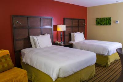 رنیسانس کاراکاز لا کاستلانا هتل