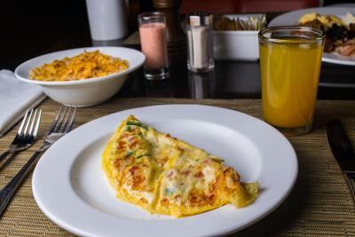 رنیسانس کاراکاز لا کاستلانا هتل