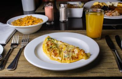 رنیسانس کاراکاز لا کاستلانا هتل