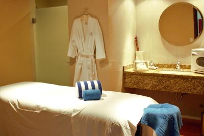 رنیسانس کاراکاز لا کاستلانا هتل