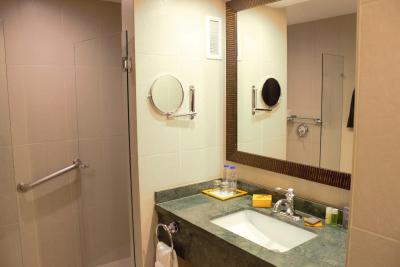 رنیسانس کاراکاز لا کاستلانا هتل