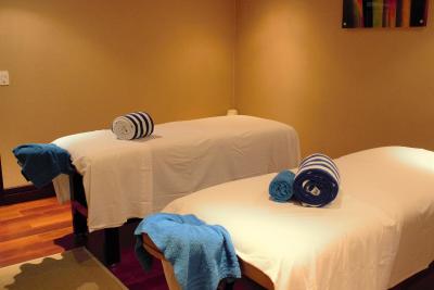 رنیسانس کاراکاز لا کاستلانا هتل