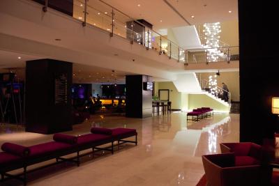 رنیسانس کاراکاز لا کاستلانا هتل