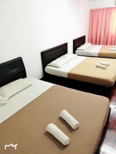 کاسا بلانکا گوست هوس