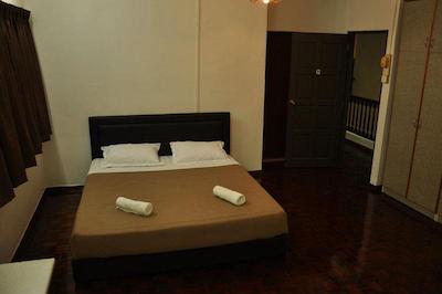 کاسا بلانکا گوست هوس