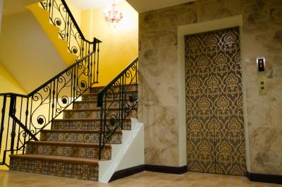 خاوسان پالاس