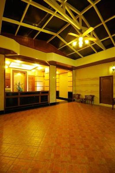 خاوسان پالاس