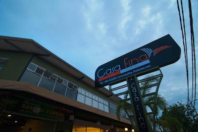 کاسا فینا فین همز