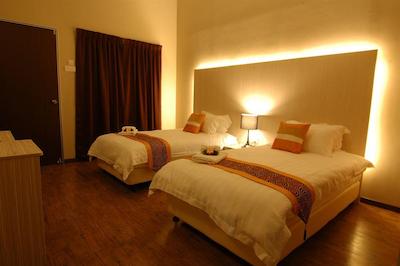 کاسا فینا فین همز