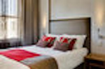 پرتیا هتل کاپ تون واترفرنت بریکواتر لج