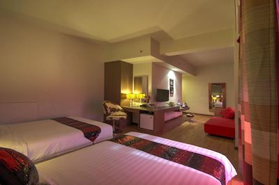 ارناا دلوکس