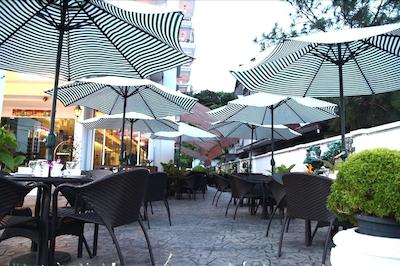 ارناا دلوکس