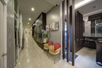 ارناا دلوکس