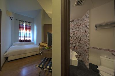 ارناا دلوکس