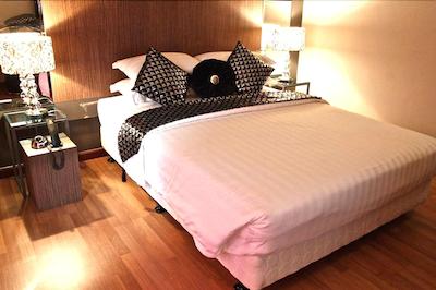 ارناا دلوکس