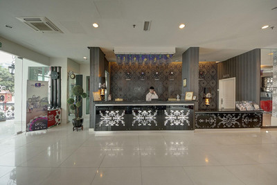 ارناا دلوکس