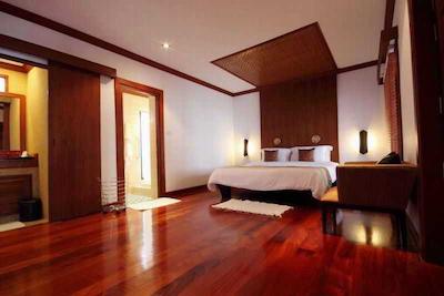 پاو جین پون بیچ فرنت ویلا