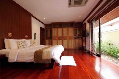 پاو جین پون بیچ فرنت ویلا