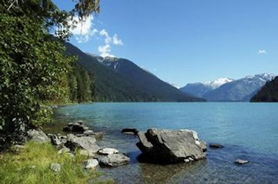 د وستین ریزرت اند اسپا