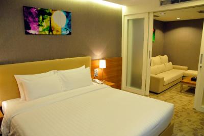 د مونیت بوتیک هتل