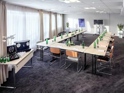 نوتل پراها ونسسلاز اسکوار