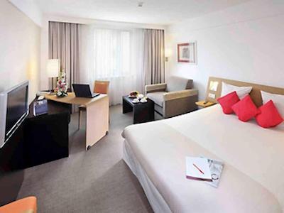 نوتل پراها ونسسلاز اسکوار